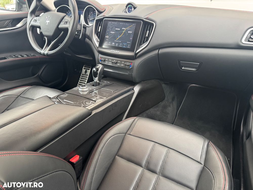 Maserati Ghibli S Q4 GranSport - 12