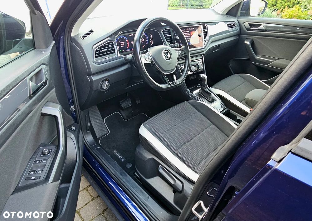 Volkswagen T-Roc ver-1-5-tsi-special-edition-dsg - 10