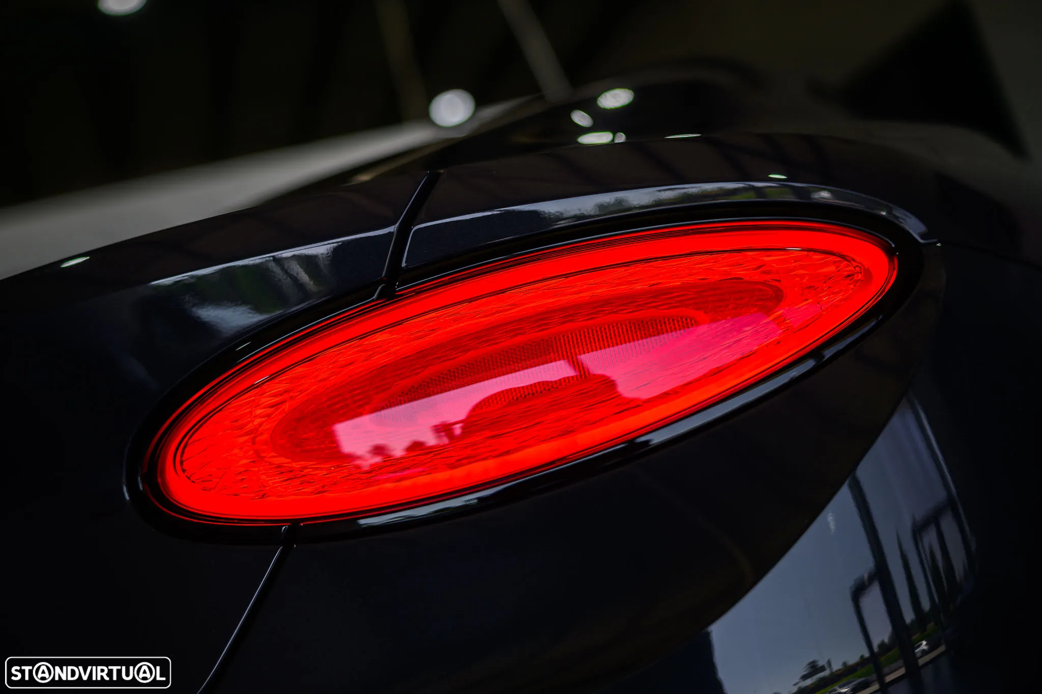 Bentley Continental GT V8 Mulliner - 11