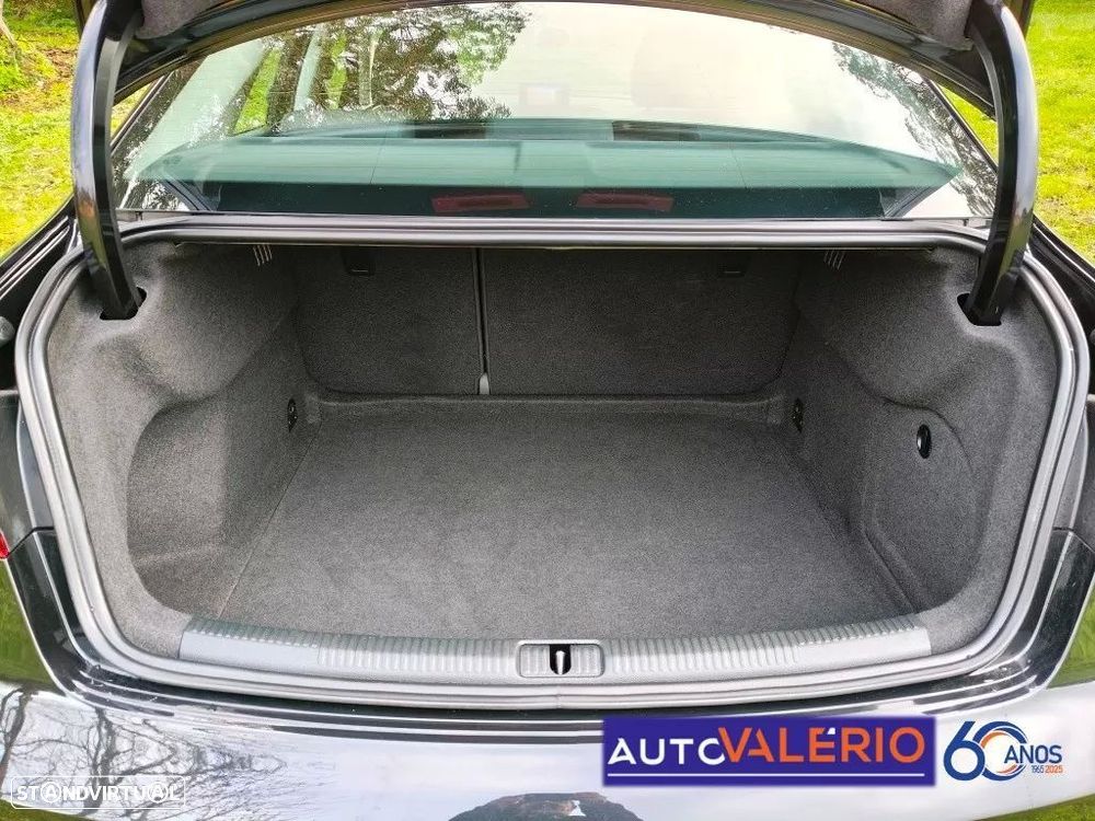 Audi A3 Limousine 1.6 TDI Attraction - 33