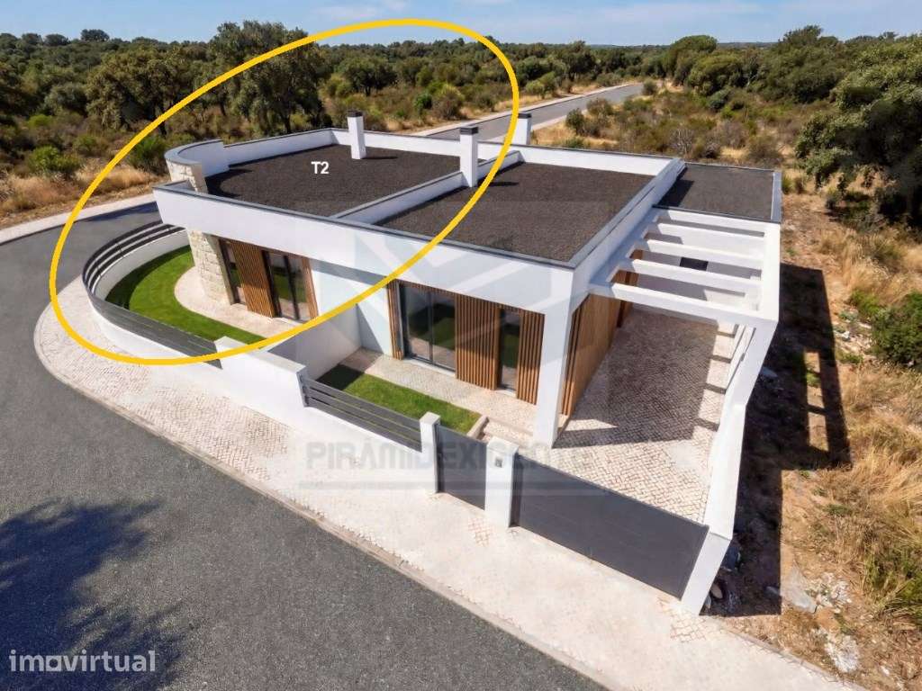 Moradia Térrea T2 de Gaveto, Churrasqueira, Espaço Exterior e Estac... - Grande imagem: 3/11