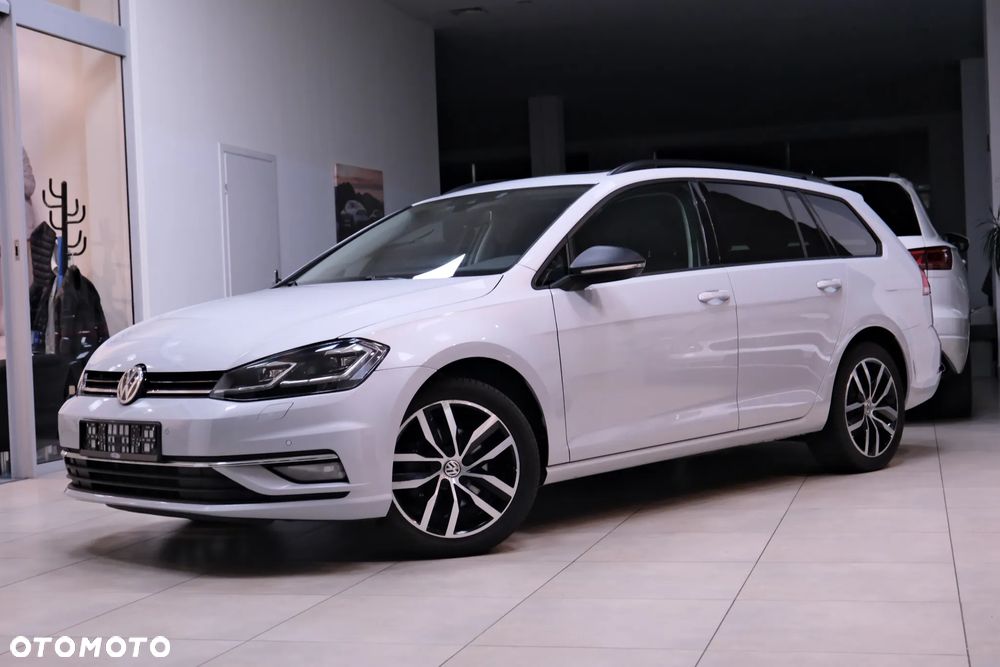 Volkswagen Golf 2.0 TSI OPF DSG R-Line - 20