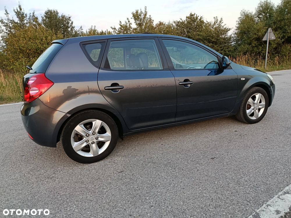 Kia Ceed 1.6 CVVT EX - 4