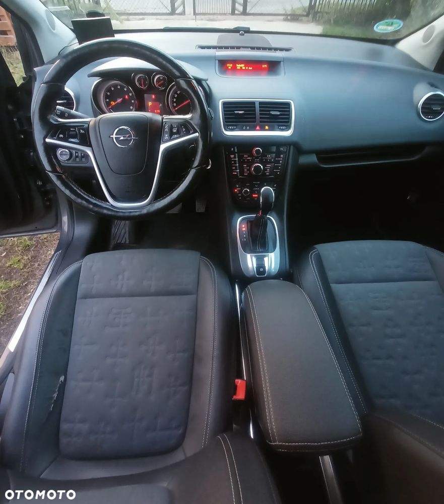 Opel Meriva - 9