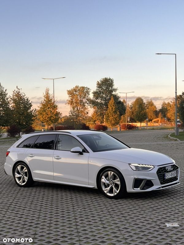Audi A4 Avant 40 TDI S tronic S line - 1