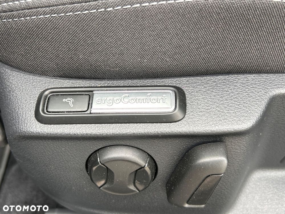 Volkswagen Passat 2.0 TDI SCR Comfortline DSG - 21