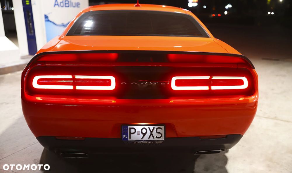 Dodge Challenger 6.4 Scat Pack - 33