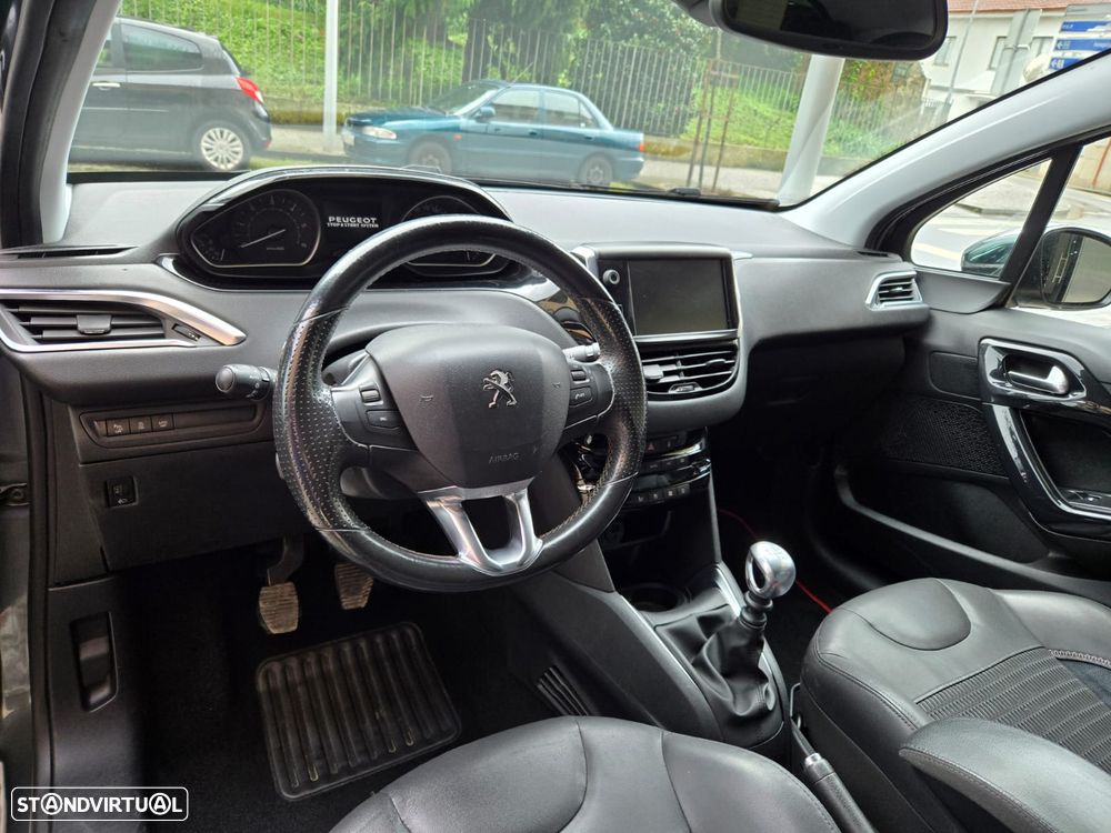 Peugeot 208 1.6 e-HDi Allure - 10