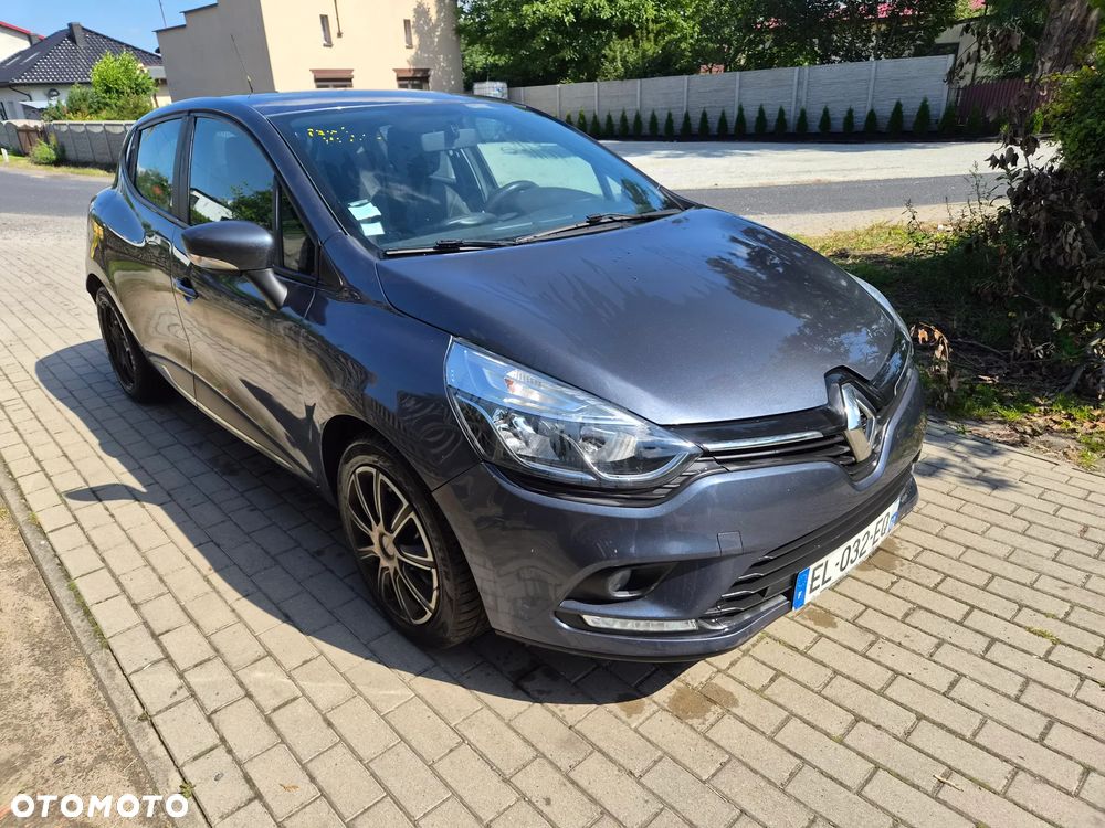 Renault Clio - 2