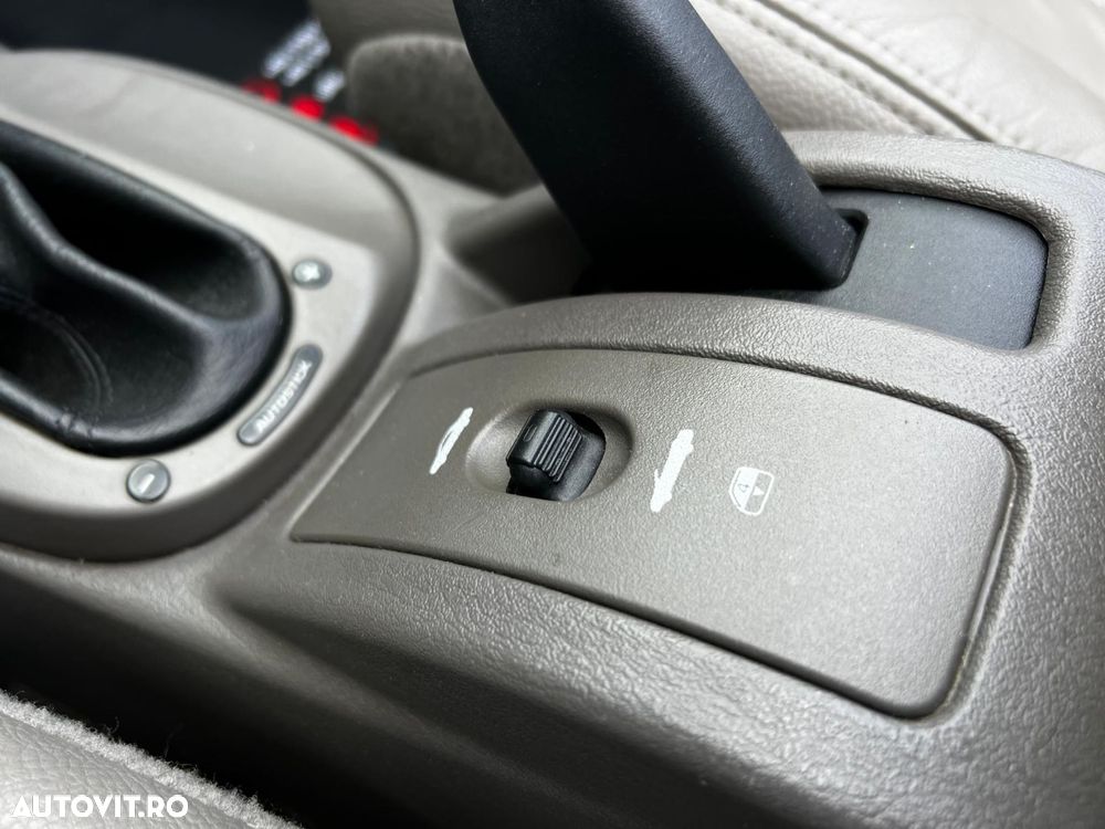 Chrysler Sebring - 14