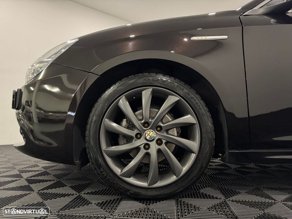 Alfa Romeo Giulietta 1.6 JTDm Distinctive - 11