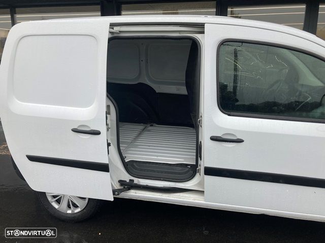 Renault kangoo 1.5 dci - 8