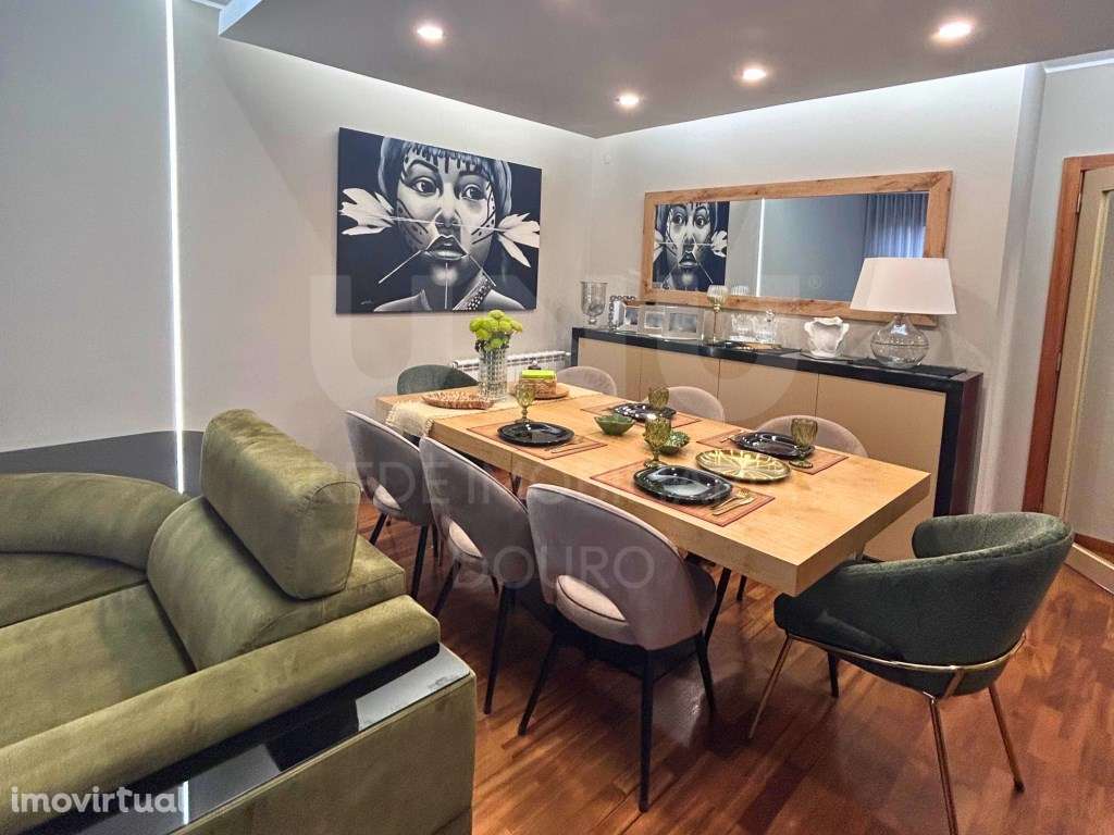 Moradia T4 Renovada - Praia da Madalena, Vila Nova de Gaia - Grande imagem: 2/29