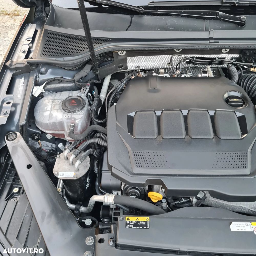 Volkswagen Passat 2.0 TDI SCR Trendline - 11