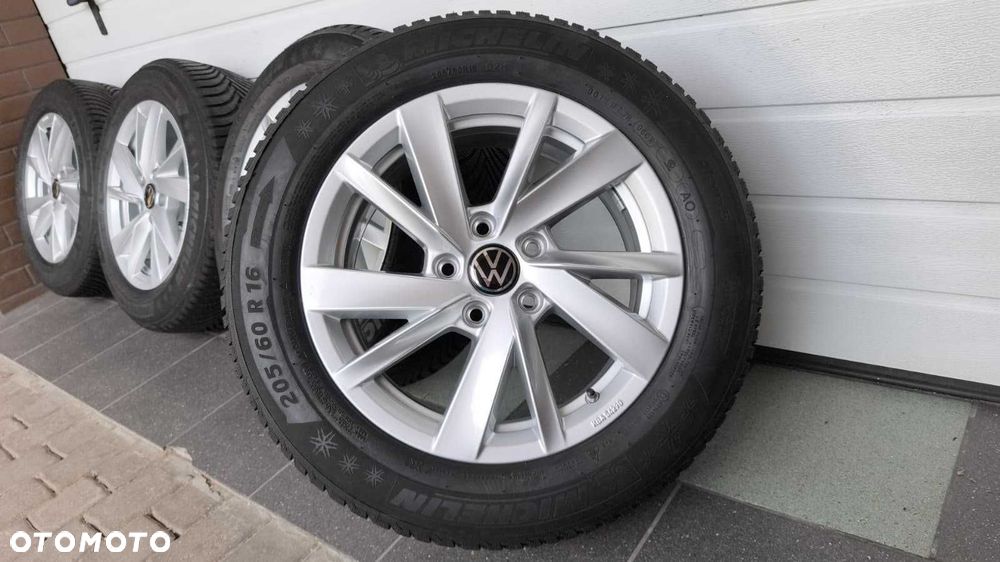 Koła 16" 5x112 Vw Caddy T Roc I Audi Skoda Seat opony zima 205/60/16 (B731)