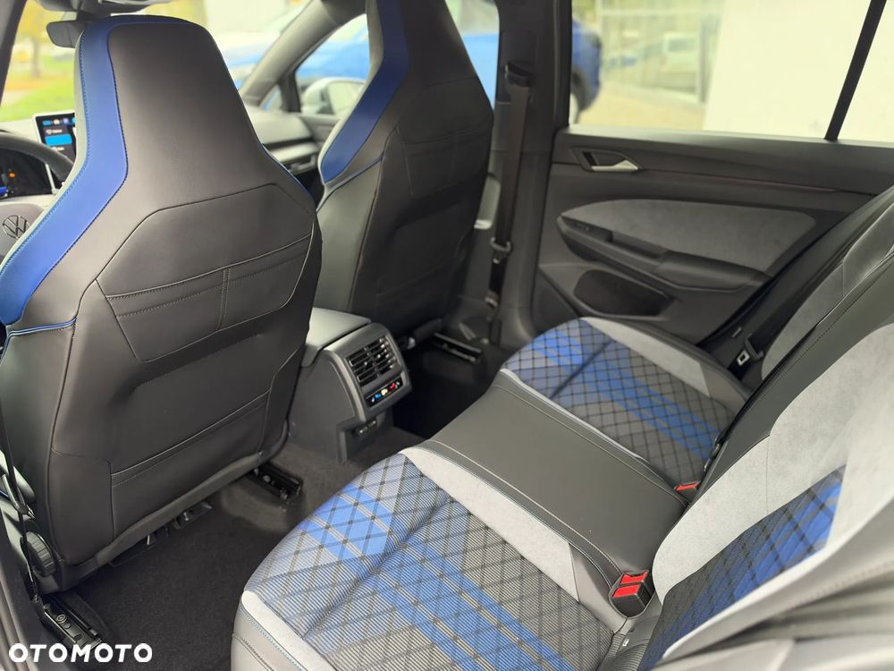 Volkswagen Golf 2.0 TSI 4Motion R DSG - 17