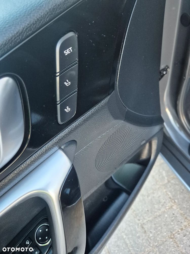 Kia XCeed 1.4 T-GDI OPF DCT7 PLATINUM EDITION - 17