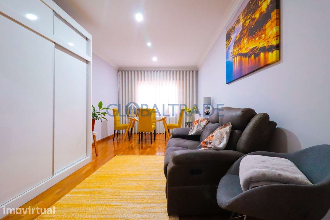 Apartamento T1 Renovado, Condomínio Fechado Vyla Penedo — Valadares - Grande imagem: 2/50