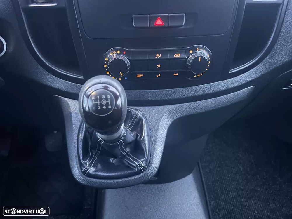 Mercedes-Benz Vito Tourer - 36