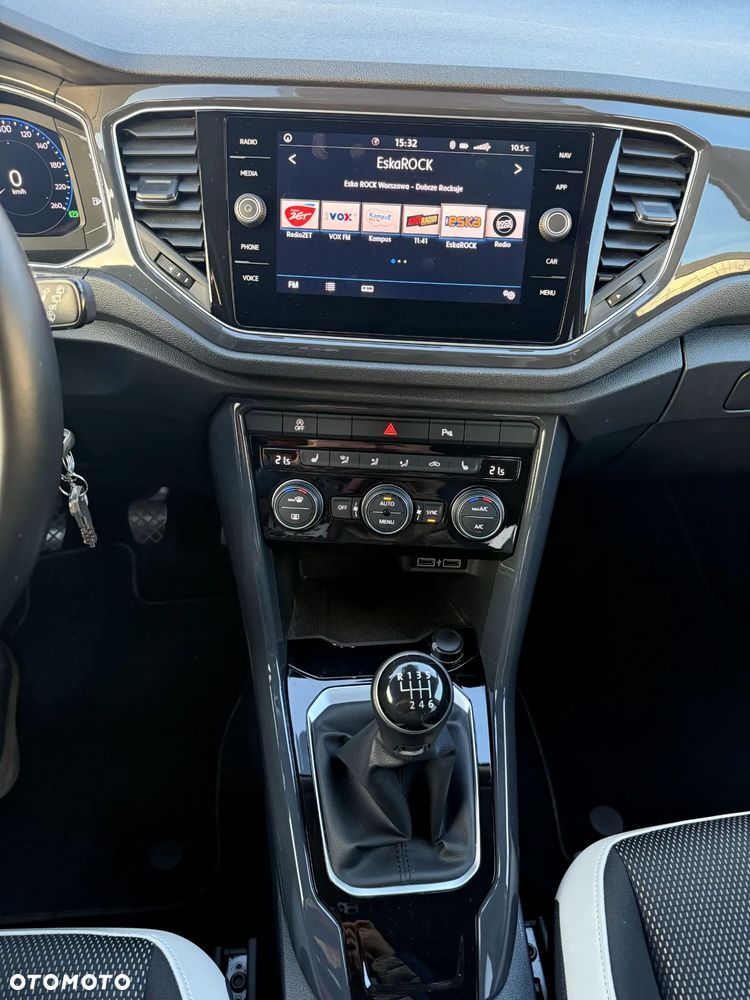 Volkswagen T-Roc 1.5 TSI ACT Premium - 21