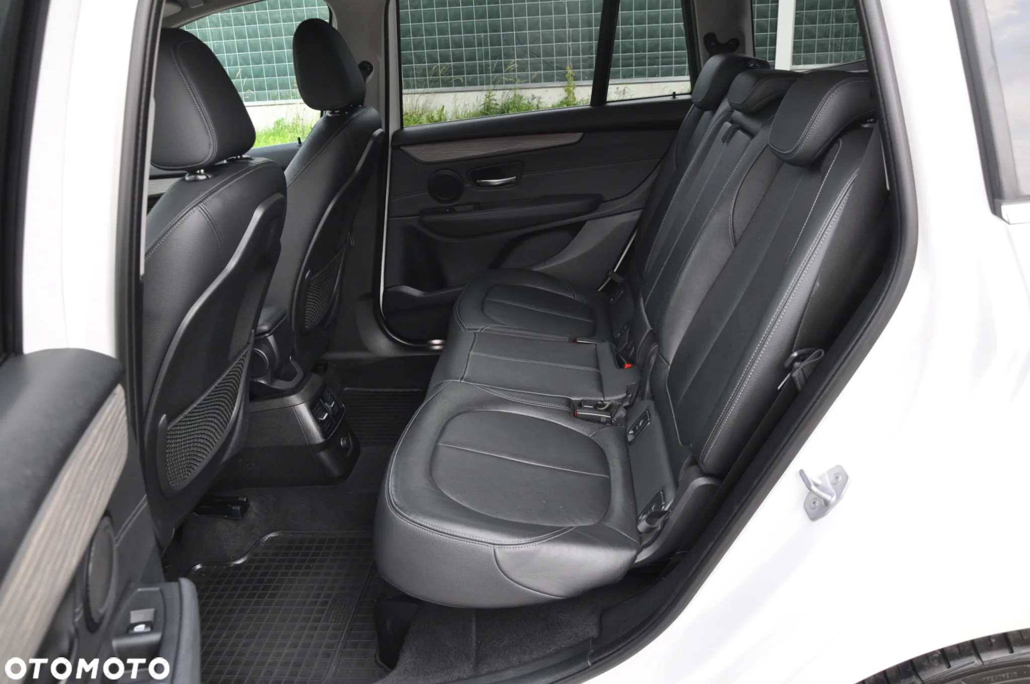 BMW Seria 2 216d Luxury Line - 26