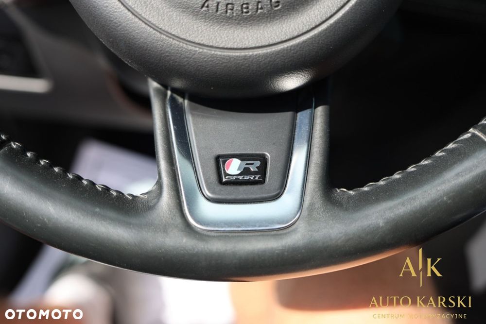 Jaguar XE - 28