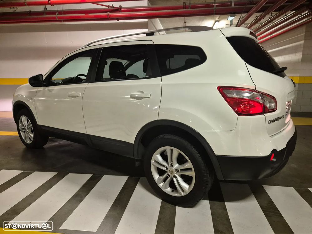 Nissan Qashqai +2 1.5 dCi Tekna Premium 17 - 23