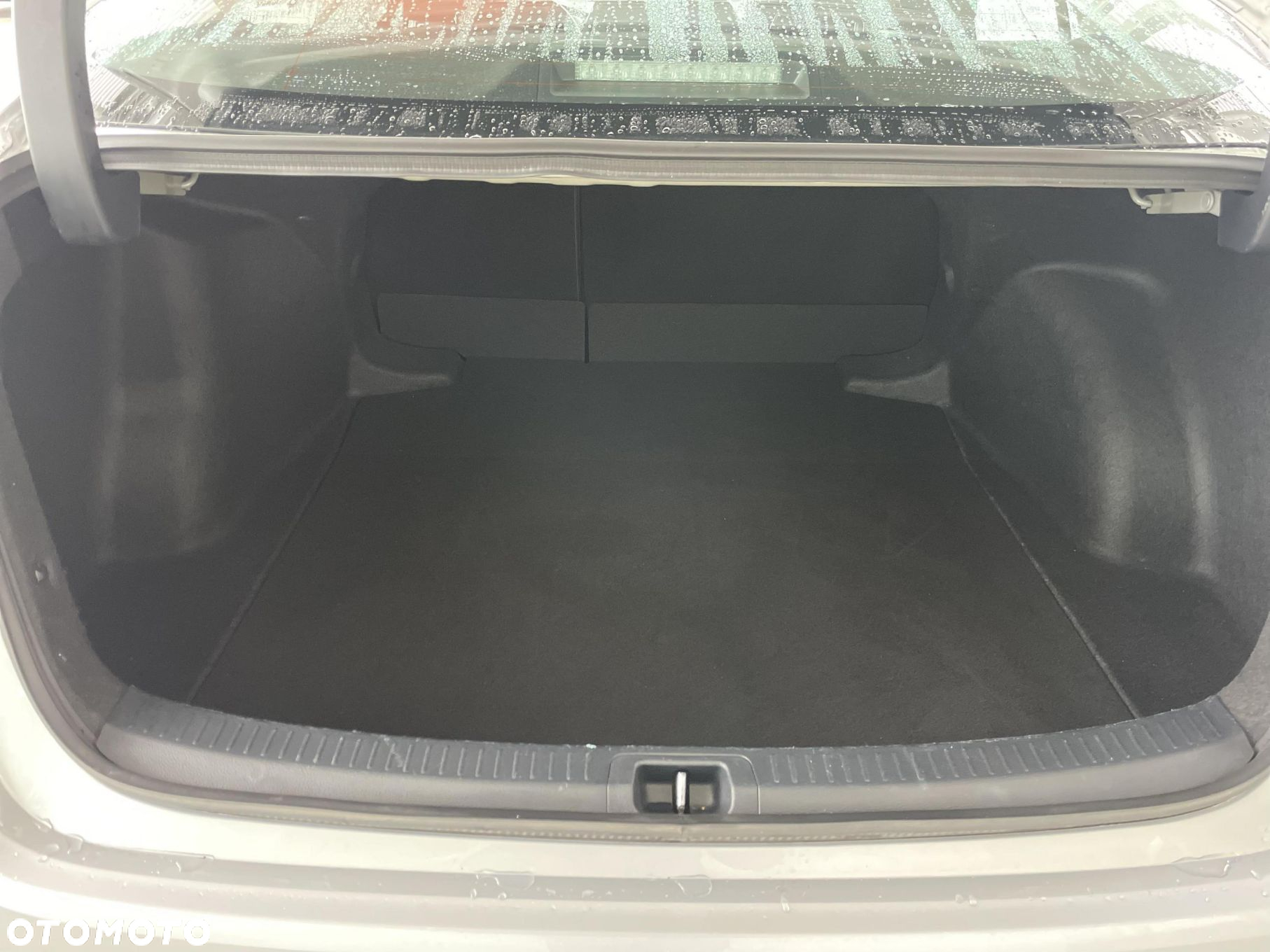 Toyota Corolla - 13