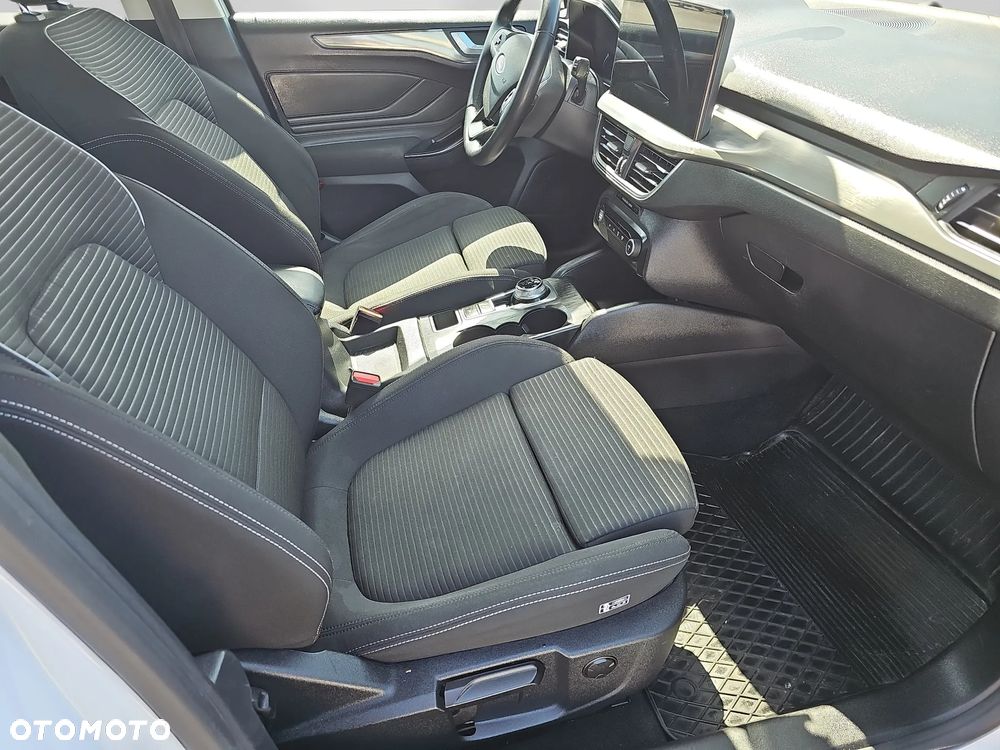 Ford Focus 1.5 TDCi Titanium PowerShift - 20