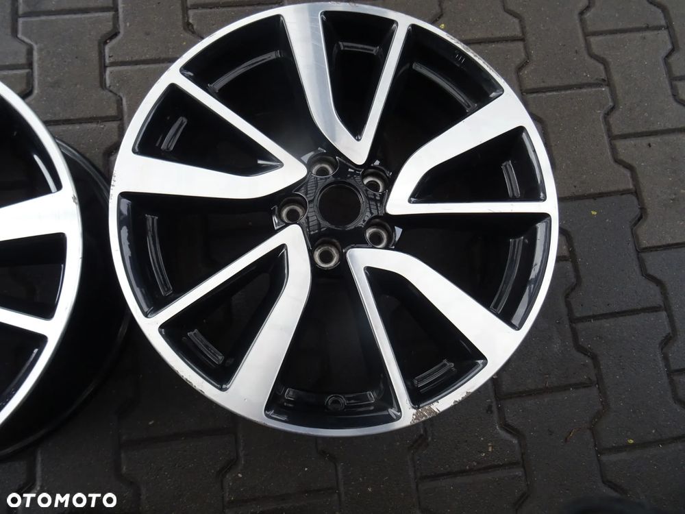 5x114,3x67 7Jx19 ET40 NISSAN -na sztuki - 4