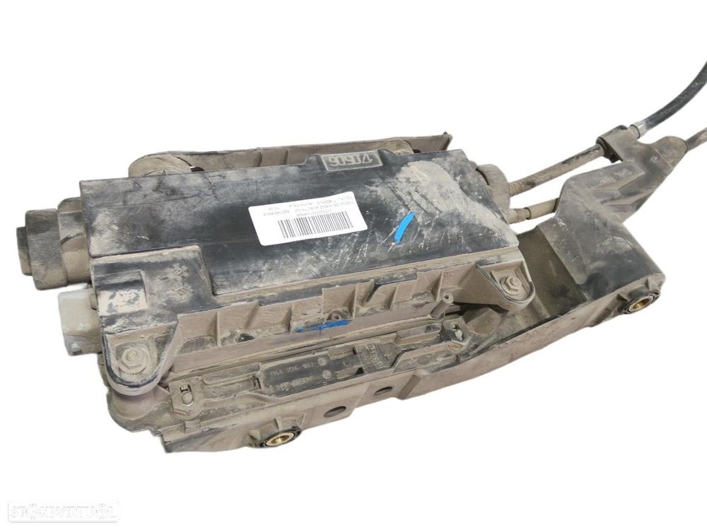 TRAVÃO DE MÃO ELECTRICO RENAULT SCÉNIC II 2006 -8200450860A - 3