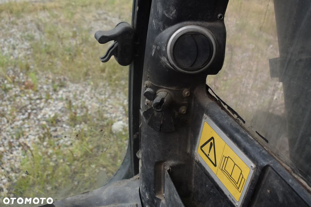 JCB 360 LC - 29