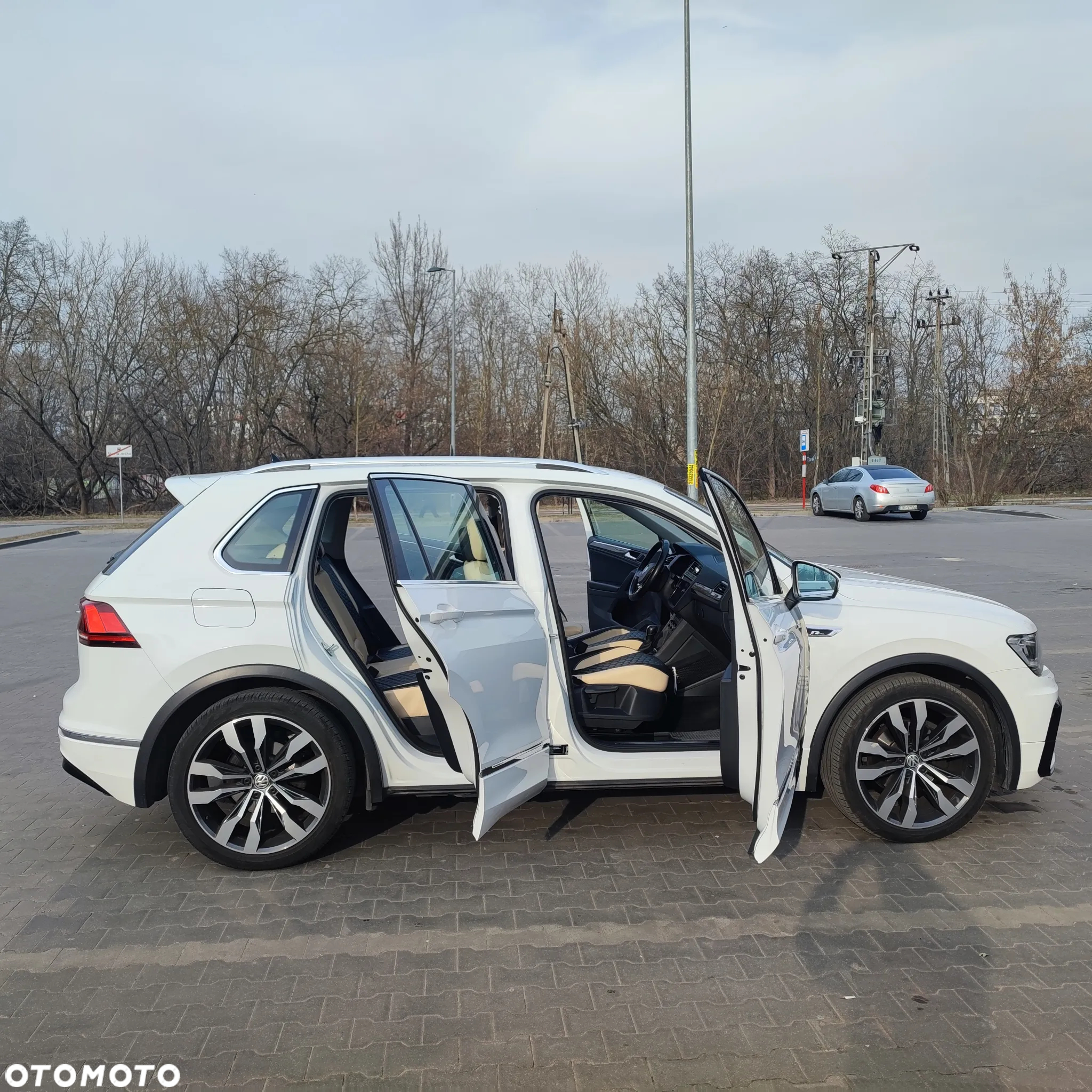 Volkswagen Tiguan 2.0 TDI SCR DSG R-Line - 3