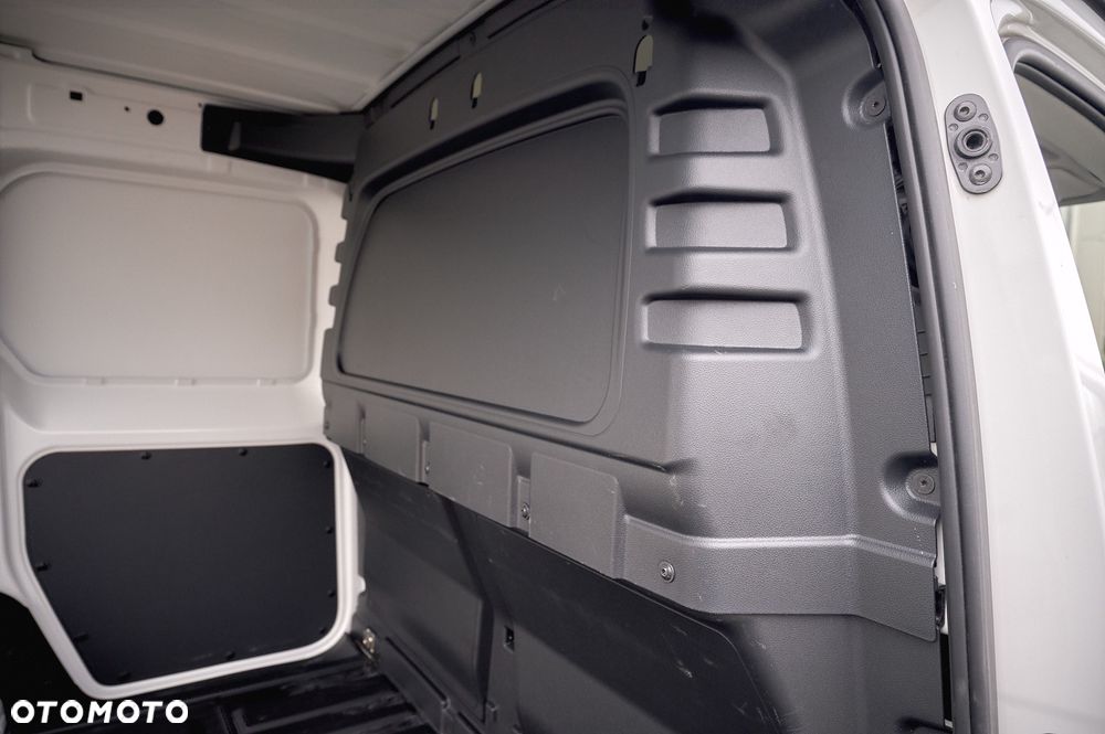 Volkswagen Caddy - 29