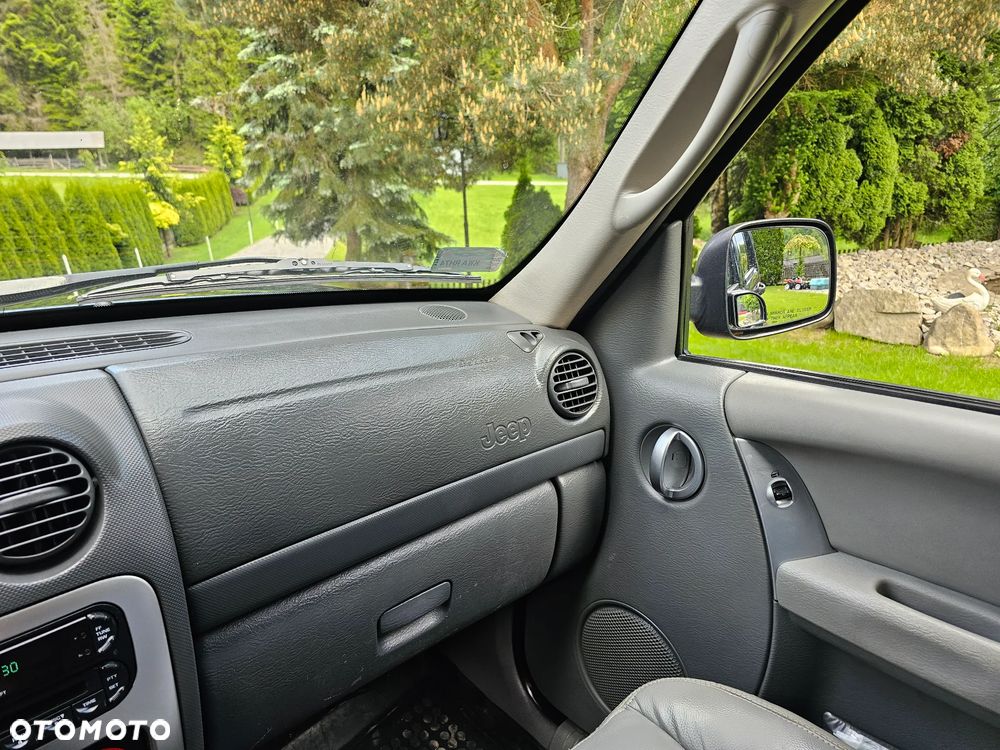 Jeep Cherokee 2.8 CRD Limited - 16