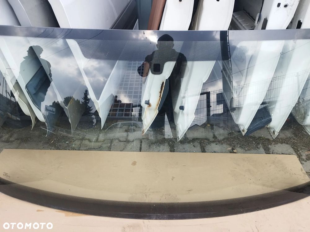 Szyba przednia czołowa Master Movano Interstar 98-10r - 3