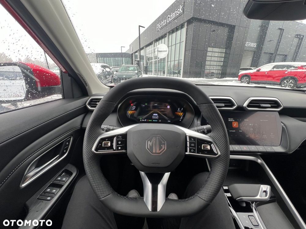 MG ZS Hybrid+ - 36