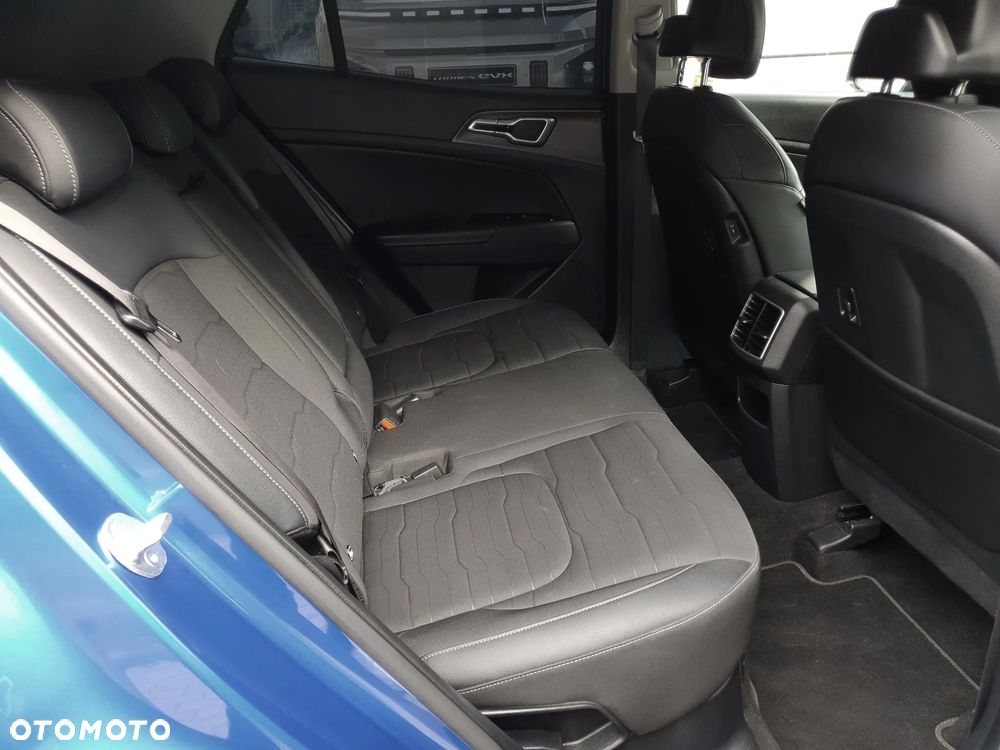 Kia Sportage 1.6 T-GDI HEV Business Line 4WD - 10