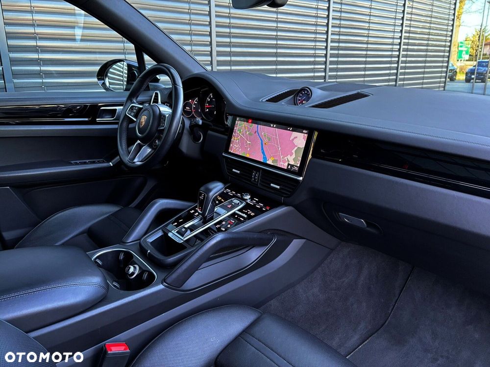 Porsche Cayenne - 28