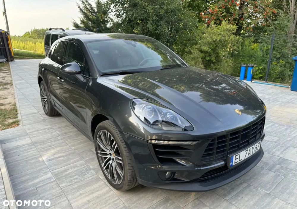 Porsche Macan - 1