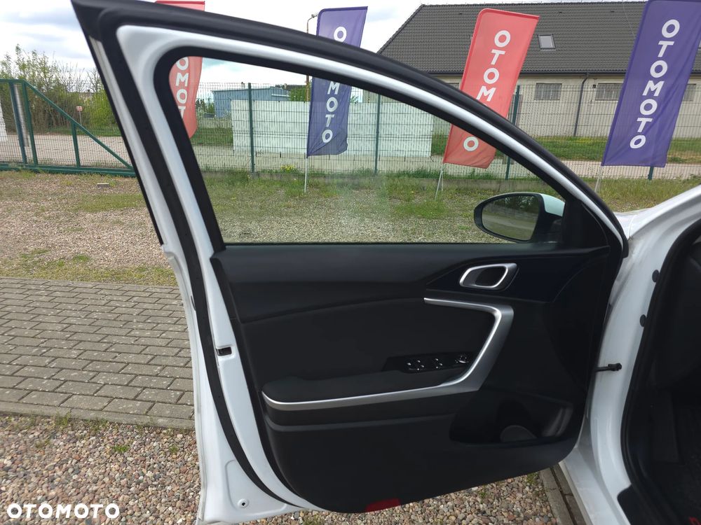 Kia Ceed 1.6 CRDi SCR L Business Line - 16