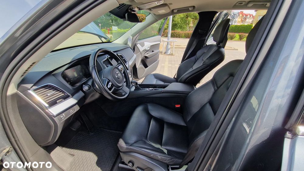 Volvo XC 90 D5 AWD Momentum 7os - 14
