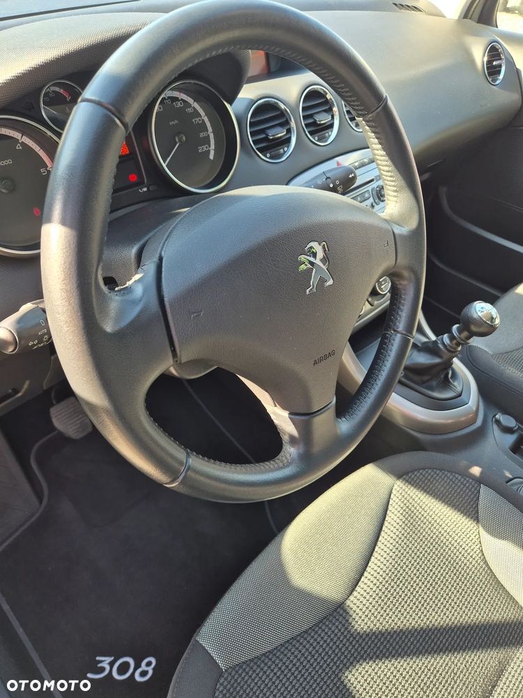 Peugeot 308 HDi FAP 150 Business Line Niveau 2 - 17
