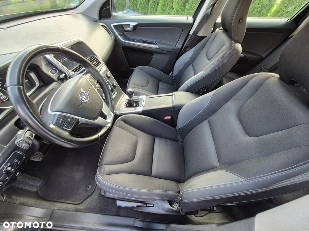 Volvo XC 60 D3 Momentum - 18