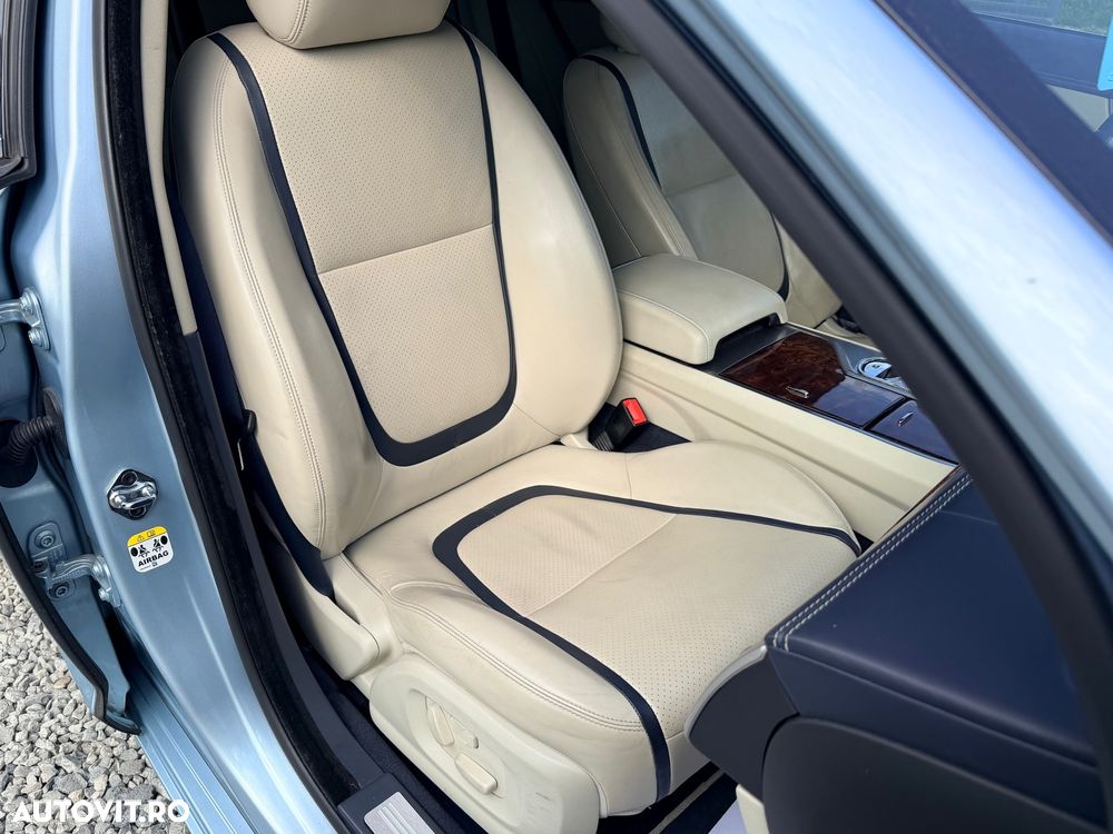 Jaguar XF 2.2D Premium Luxury - 16