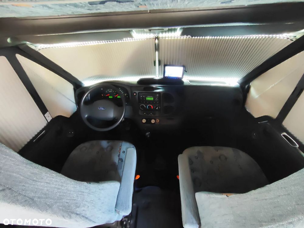 Ford Transit - 17