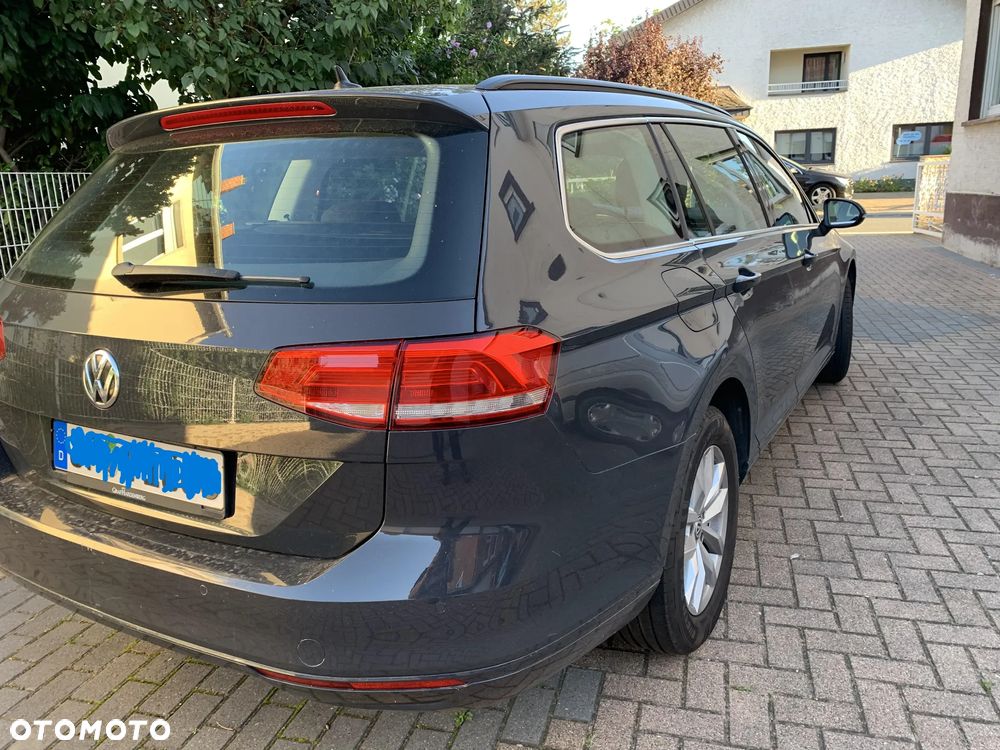 Volkswagen Passat - 8