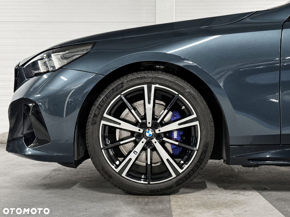 BMW Seria 5 540d xDrive mHEV M Sport - 17