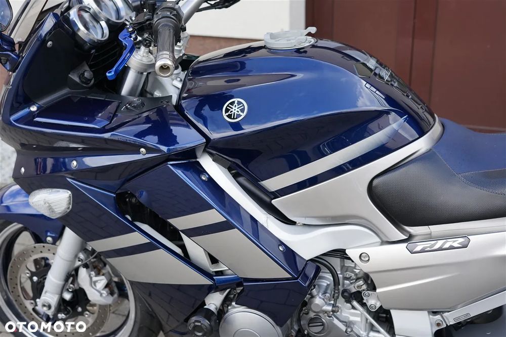 Yamaha FJR - 26