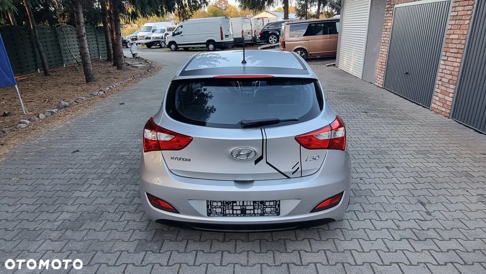 Hyundai i30 - 16
